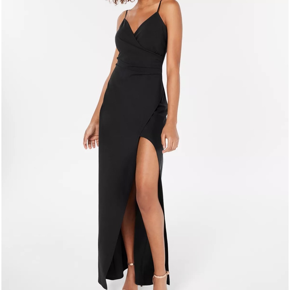 EMERALD SUNDAE Juniors' High-Slit Formal Gown Black Dress Evening Wear